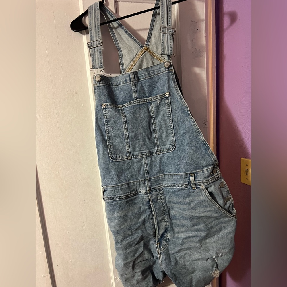 Abercrombie and Fitch short-alls